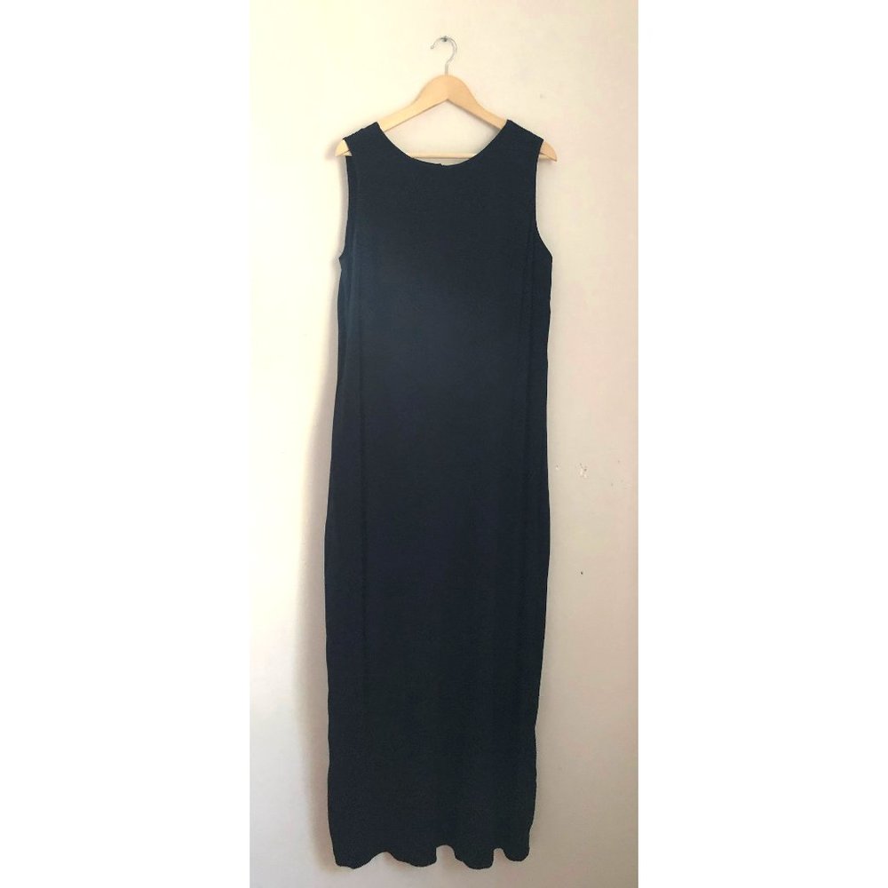 Universal Standard minimal plus size maxi dress - Picture 5 of 7